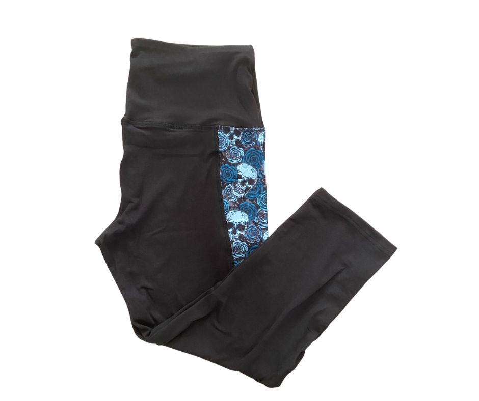Blue Skull triangle pocket Capri leggings