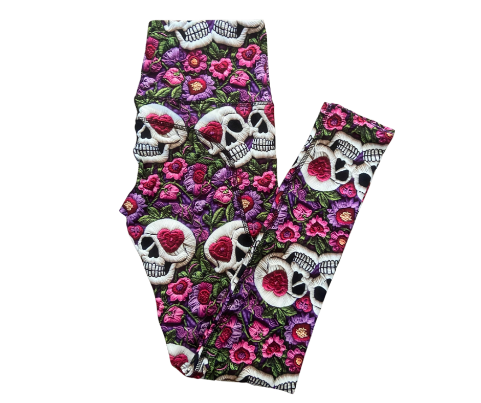 Skull Love full length thigh pocket leggings