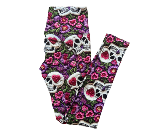 Skull Love full length thigh pocket leggings