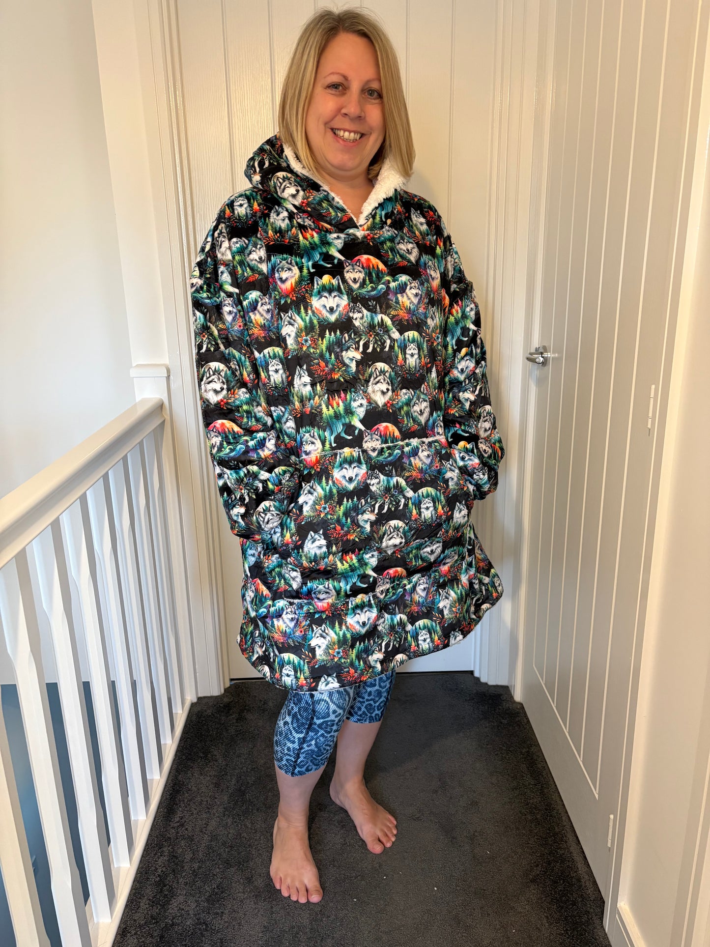 Wolf oversized hoodie blanket