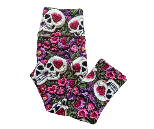Skull Love thigh pocket Capri leggings