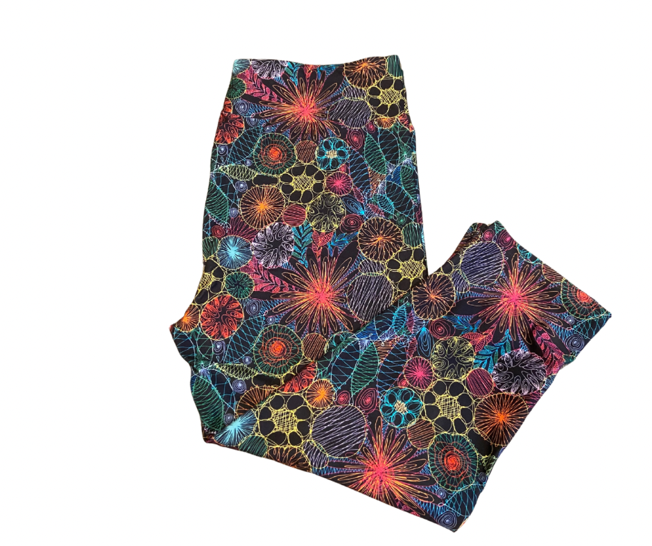 Lace Doodles Capri Leggings