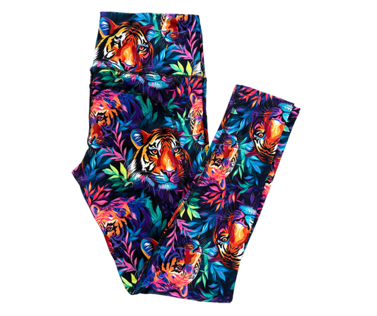 Rainbow Tiget full length thigh pocket leggings