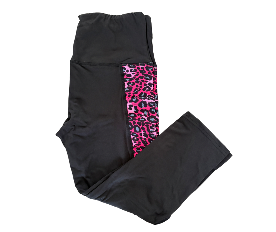 Pink Leopard triangle pocket Capri leggings