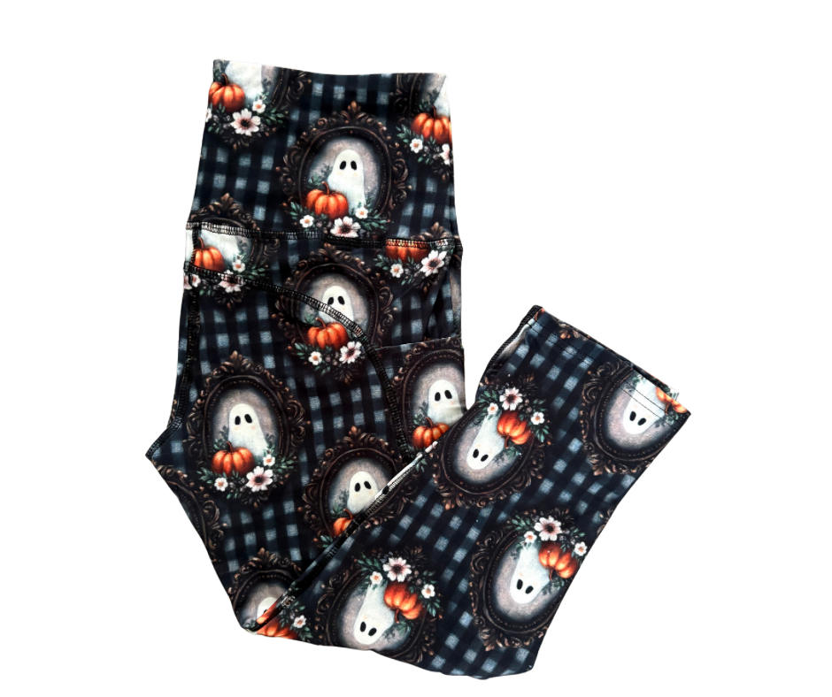 Ghost Mirror Capri thigh pocket leggings