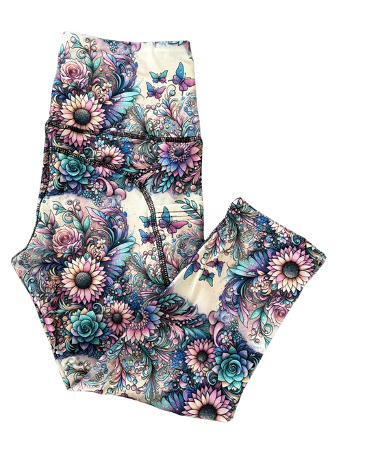 Glitter Garden thigh pocket Capri leggings
