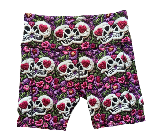 Skull Love thigh pocket shorts