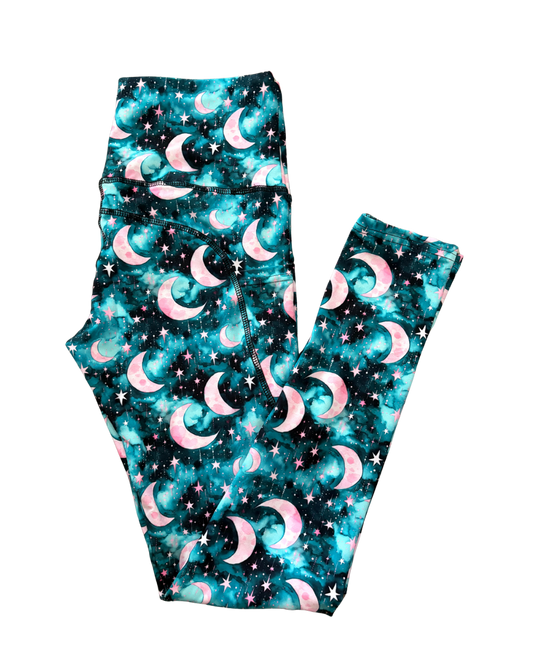 Lunar Light full length thigh pocket leggings