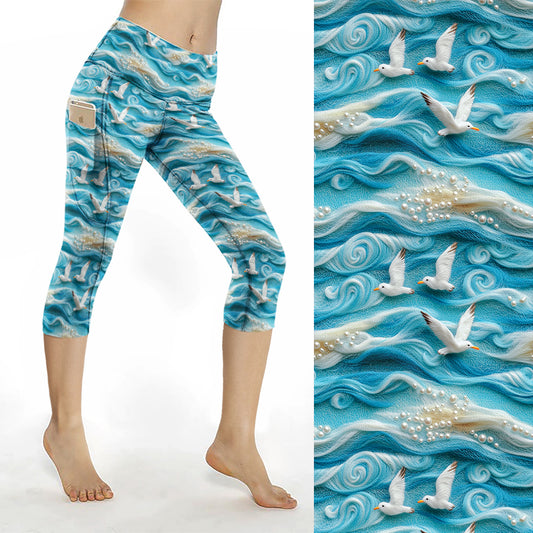 Preorder Gull Power Thigh pocket Capri leggings. Ends 3st January, available early to mid February