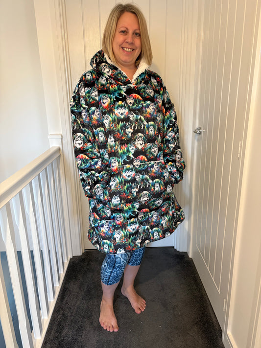 Wolf oversized hoodie blanket