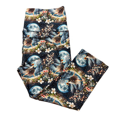 Moonlit Fairy thigh pocket Capri leggings