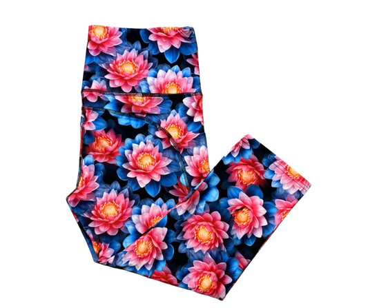 Lotus Dream thigh pocket Capri leggings