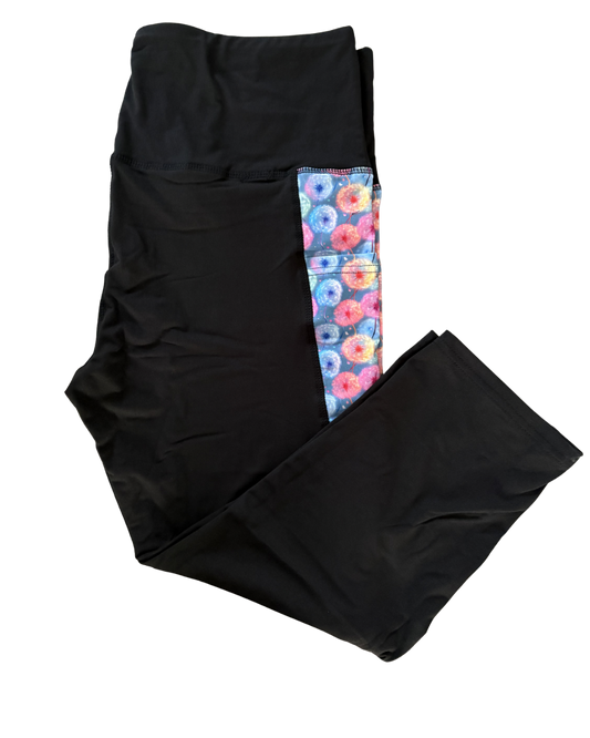 Colourburst Wishes Capri triangle pocket leggings