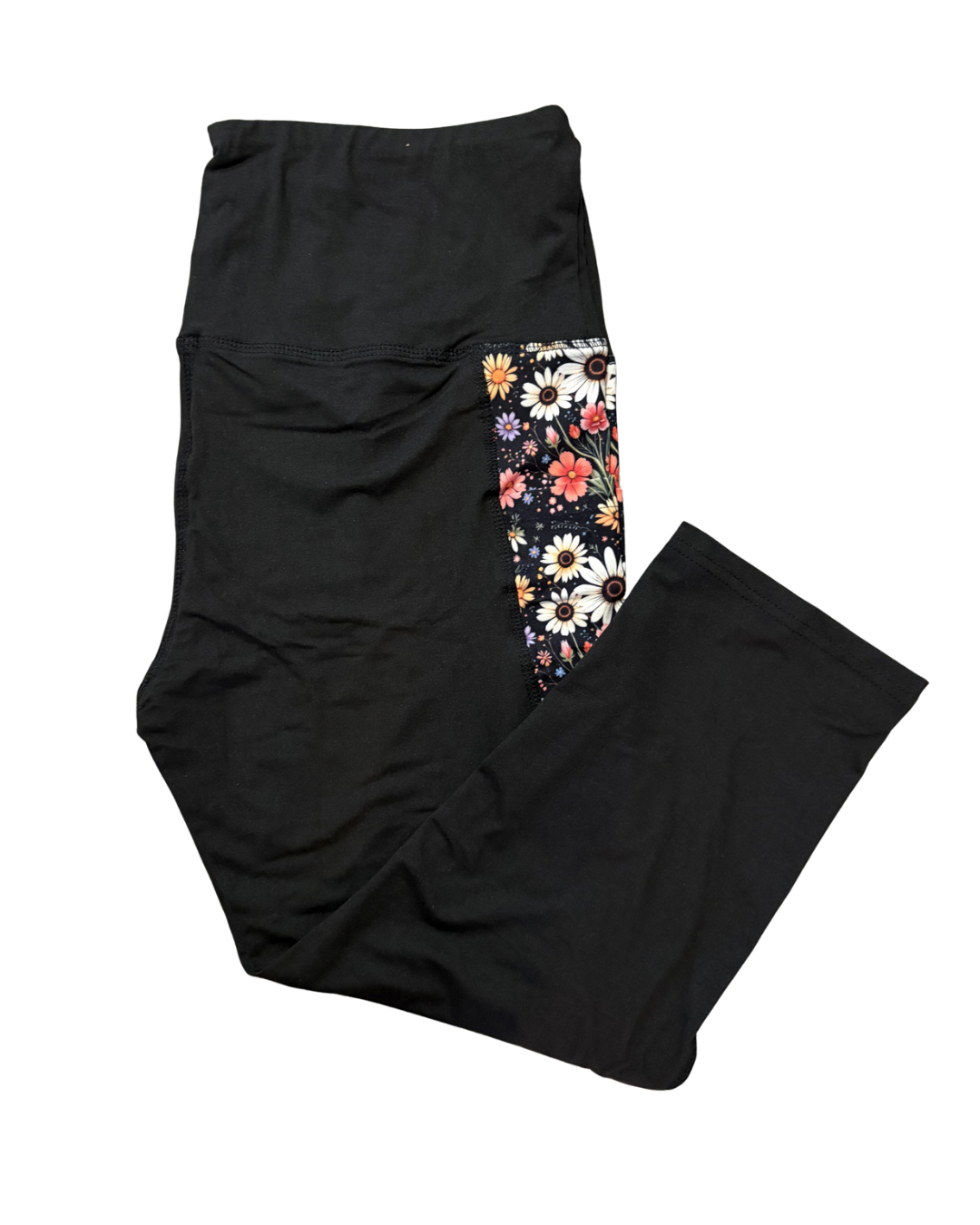 Wildflower Whimsy Capri triangle pocket leggings