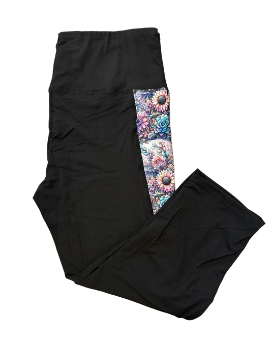 Glitter Garden Capri triangle pocket leggings
